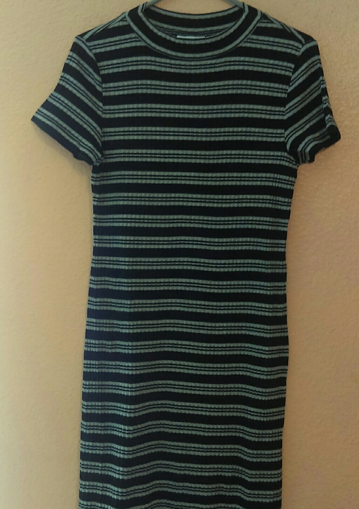 Liz Lange maternity striped Maxi dress